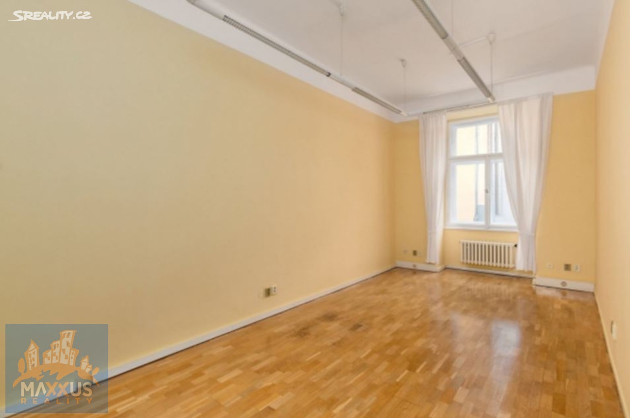 Pronájem bytu 3+1 74 m², Malá Štěpánská, Praha 2 - Nové Město
