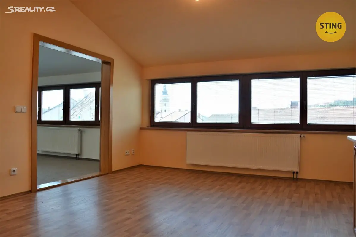 Pronájem bytu 3+1 149 m², Pod Hradbami, Velké Meziříčí
