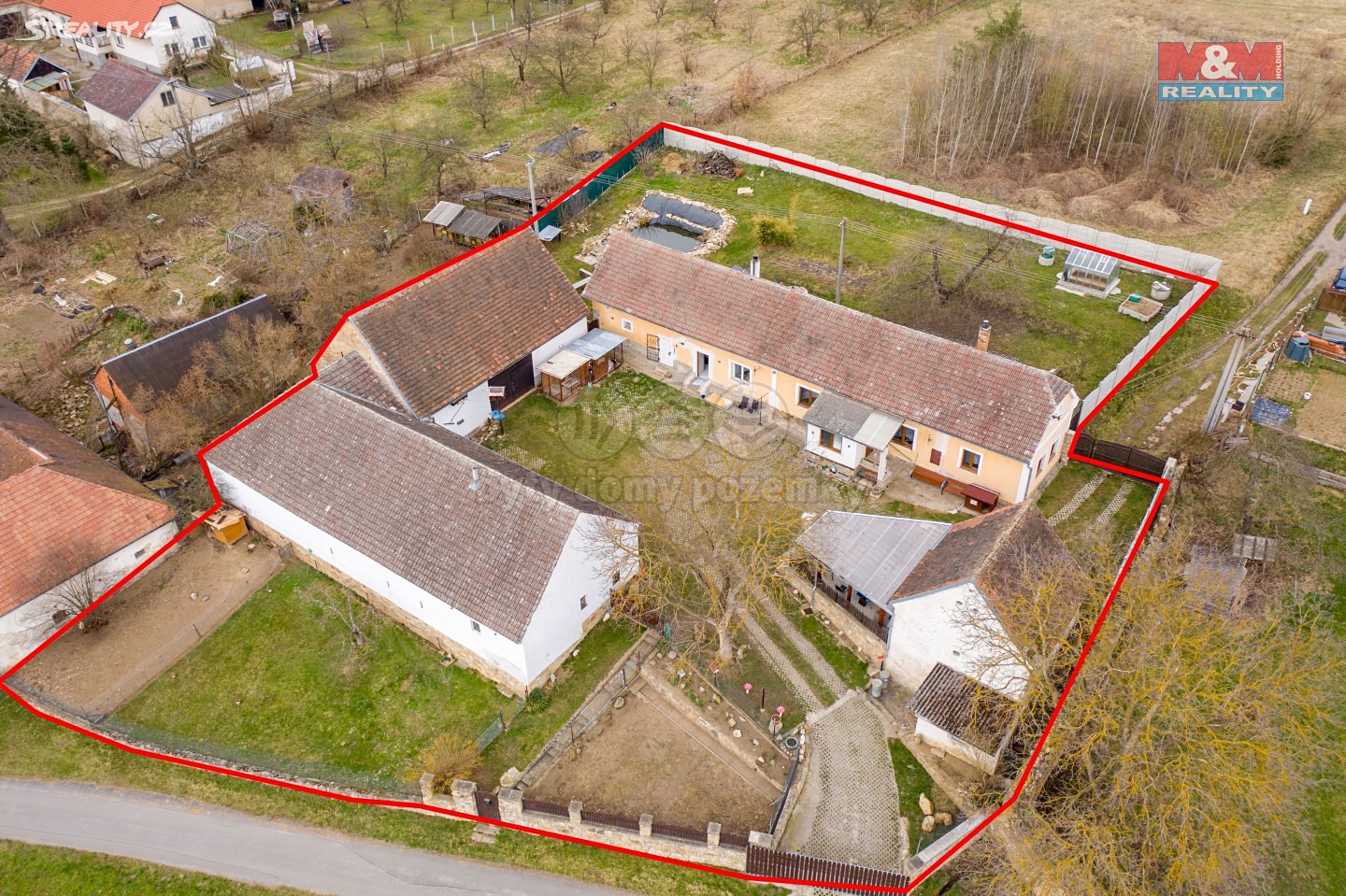 Prodej  zemědělské usedlosti 160 m², pozemek 2 717 m², Dobev, okres Písek