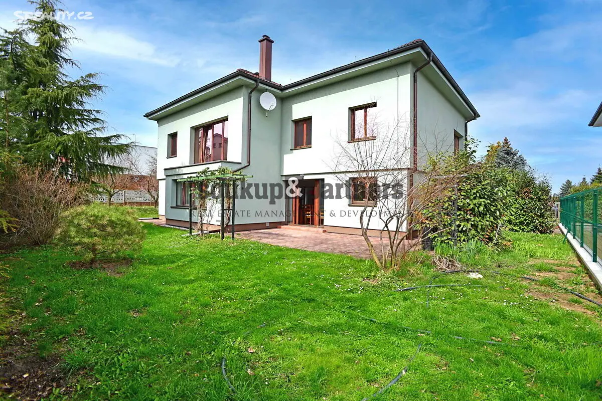 Prodej  rodinného domu 250 m², pozemek 716 m², Kolešovská, Praha 9 - Vinoř