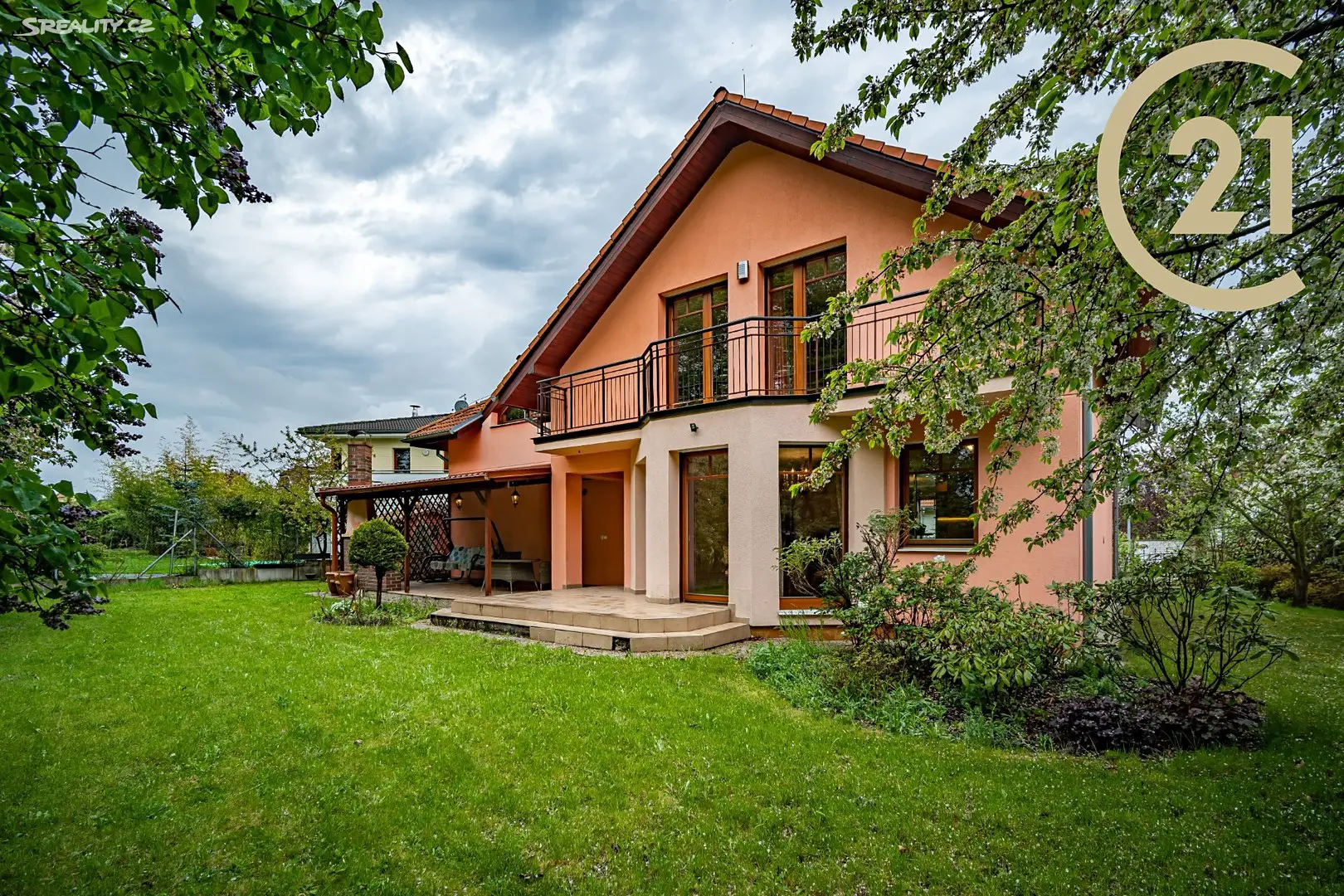 Prodej  rodinného domu 188 m², pozemek 631 m², Klášterecká, Praha 8 - Dolní Chabry