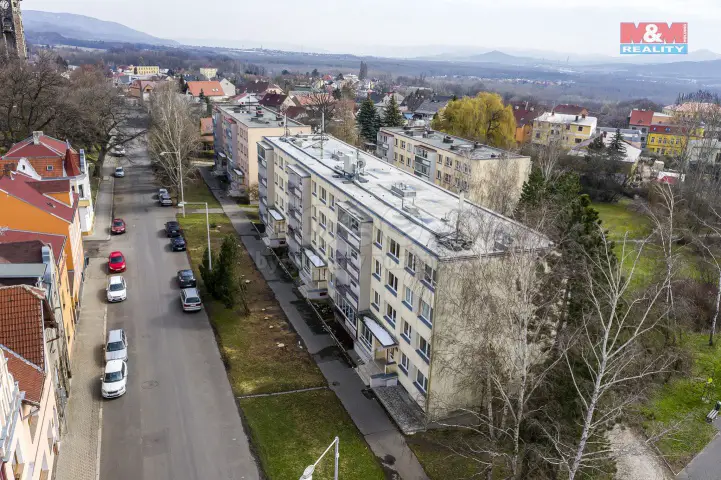 Rybniční 338, Hrob, Teplice