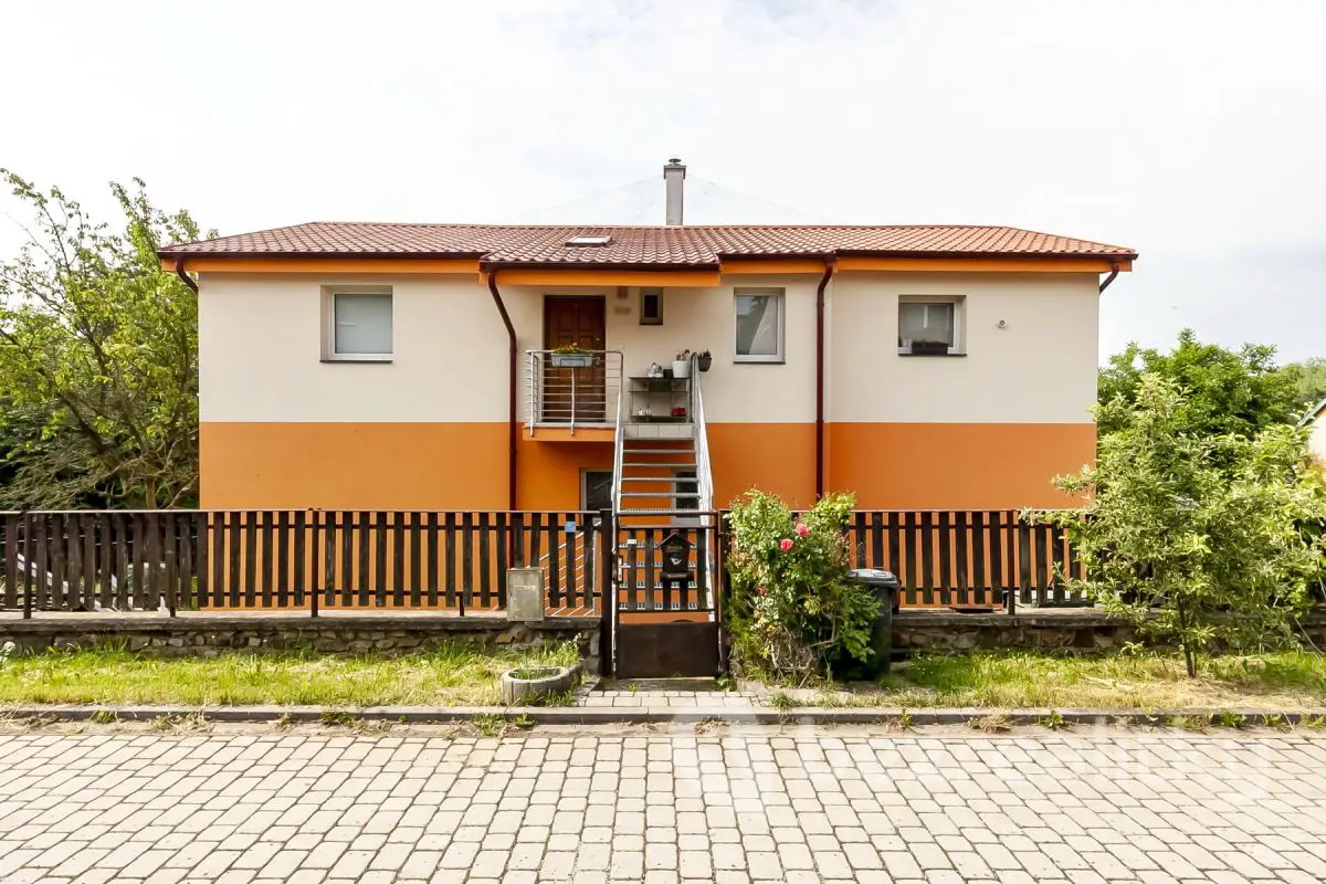 Prodej domu 320 m², pozemek 721 m², Praha - Dolní Počernice, Praha, náhled. č. 1
