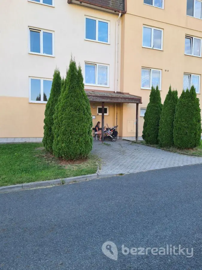 Prodej bytu 2+1 60 m², Na Čampuli, Tlučná, Plzeňský kraj, náhled. č. 2