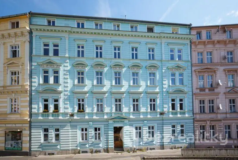 Pronájem bytu 3+1 72 m², Ivana Petroviče Pavlova, Karlovy Vary, Karlovarský kraj, náhled. č. 2