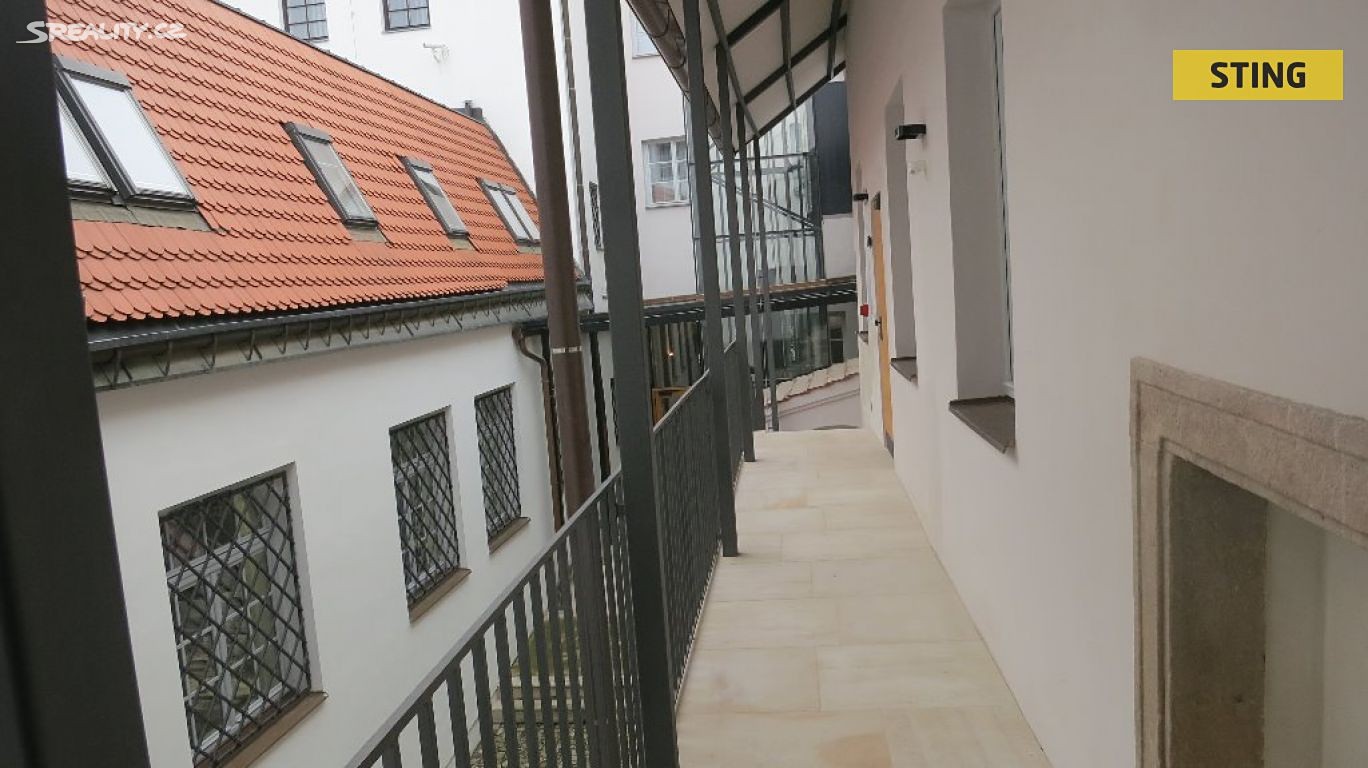 Pronájem bytu atypické 35 m², Velké náměstí, Kroměříž