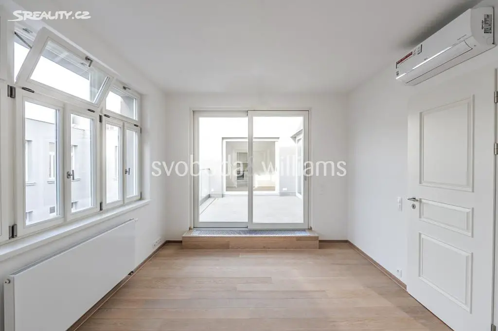 Pronájem bytu 5+1 201 m², ulice Jungmannova, Praha 1 - část obce Nové Město