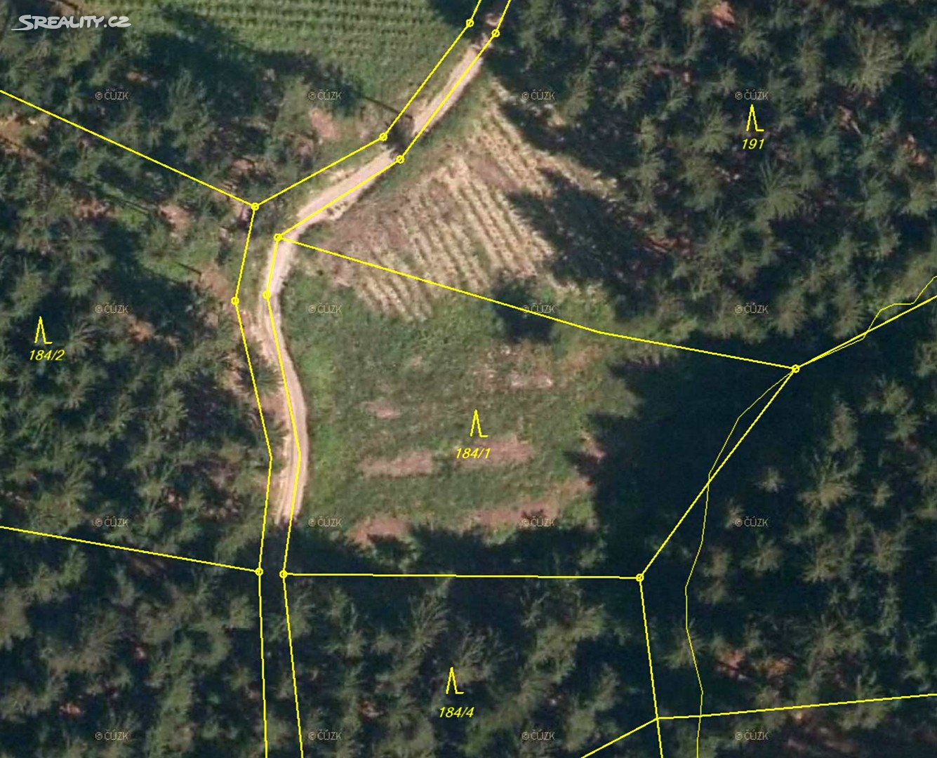 Prodej  lesa 2 930 m², Lhota u Vsetína, okres Vsetín