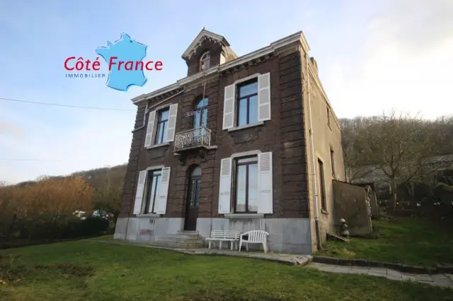 Vente maison 6 pièces 198 m2