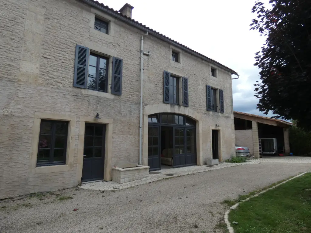 Vente maison 8 pièces 200 m2