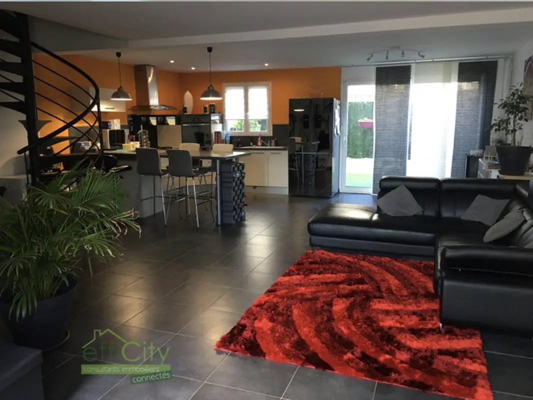 Vente maison 4 pièces 110 m2