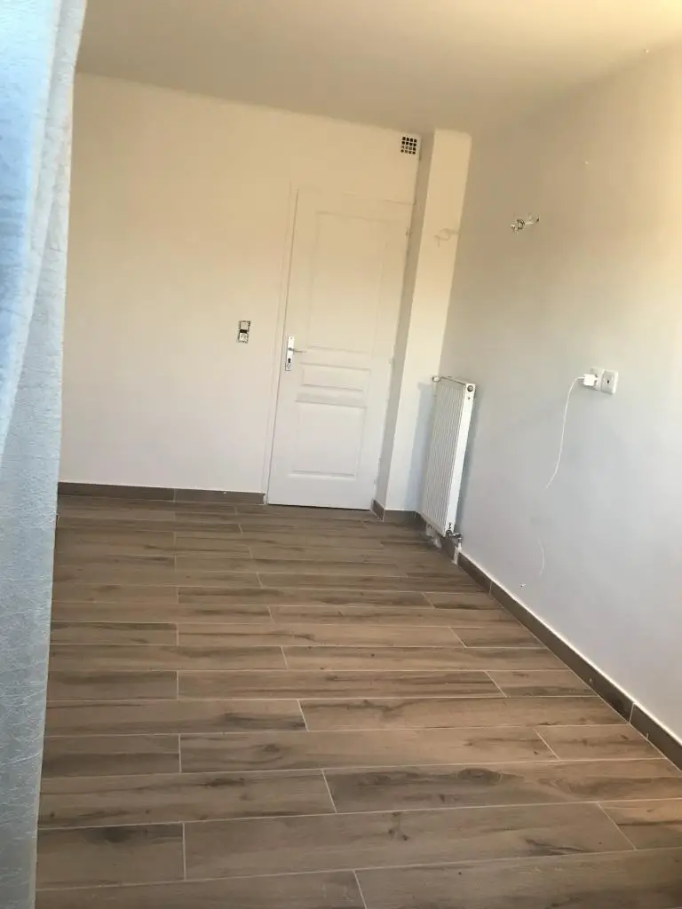 Location appartement 4 pièces 90 m2