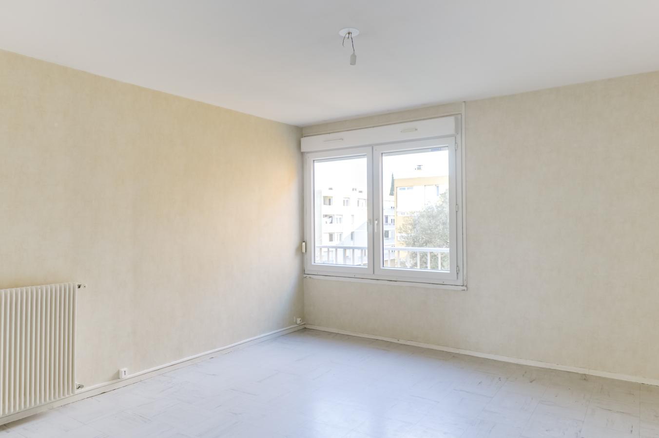 Location appartement 6 pièces 93 m2