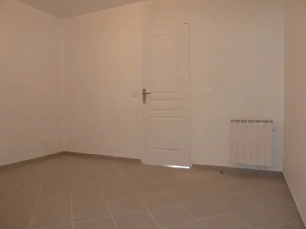 Location appartement 3 pièces 55,56 m2