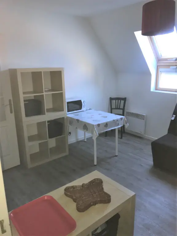 Location studio meublé 19,11 m2