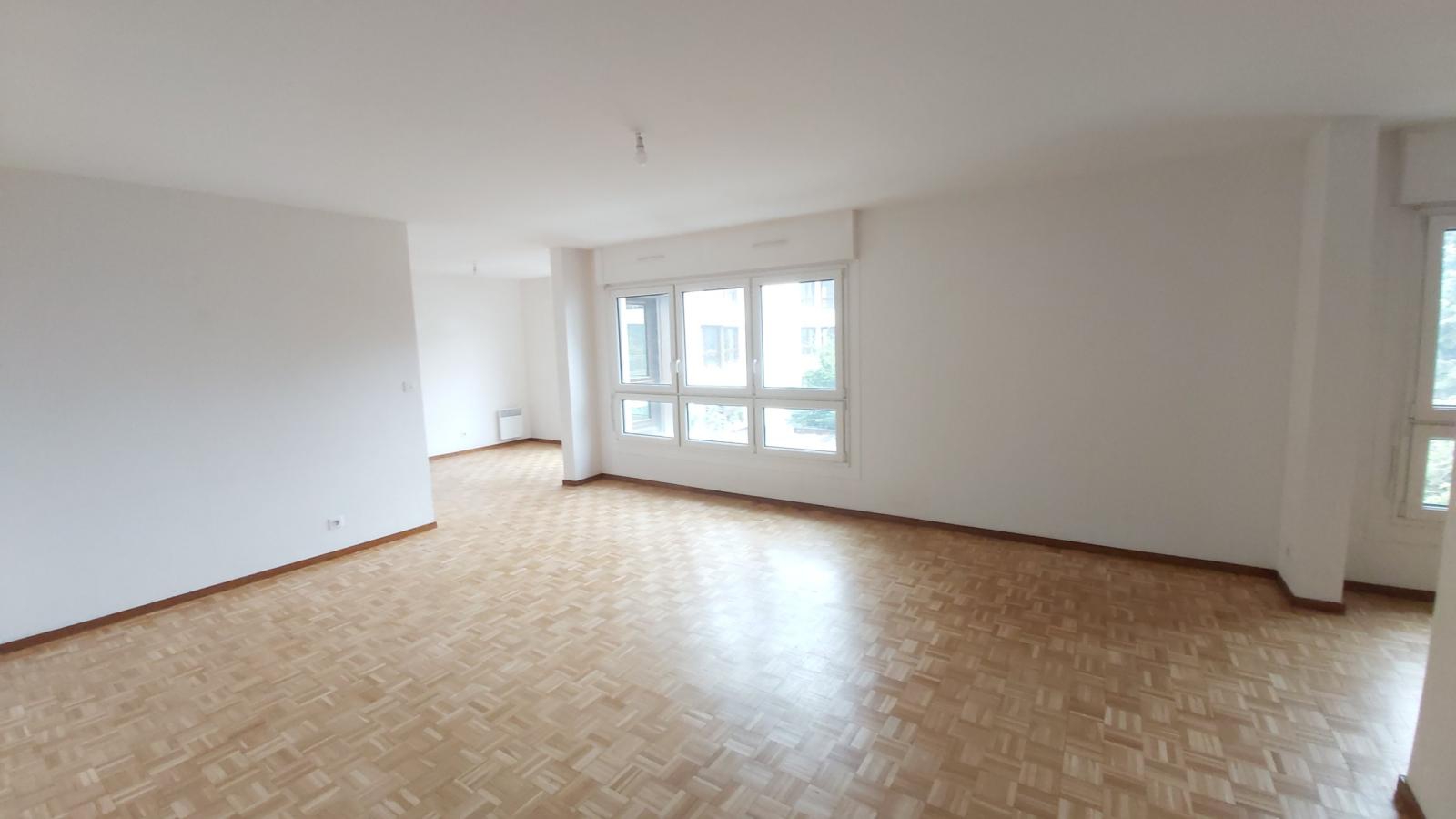 Location appartement 5 pièces 115 m2
