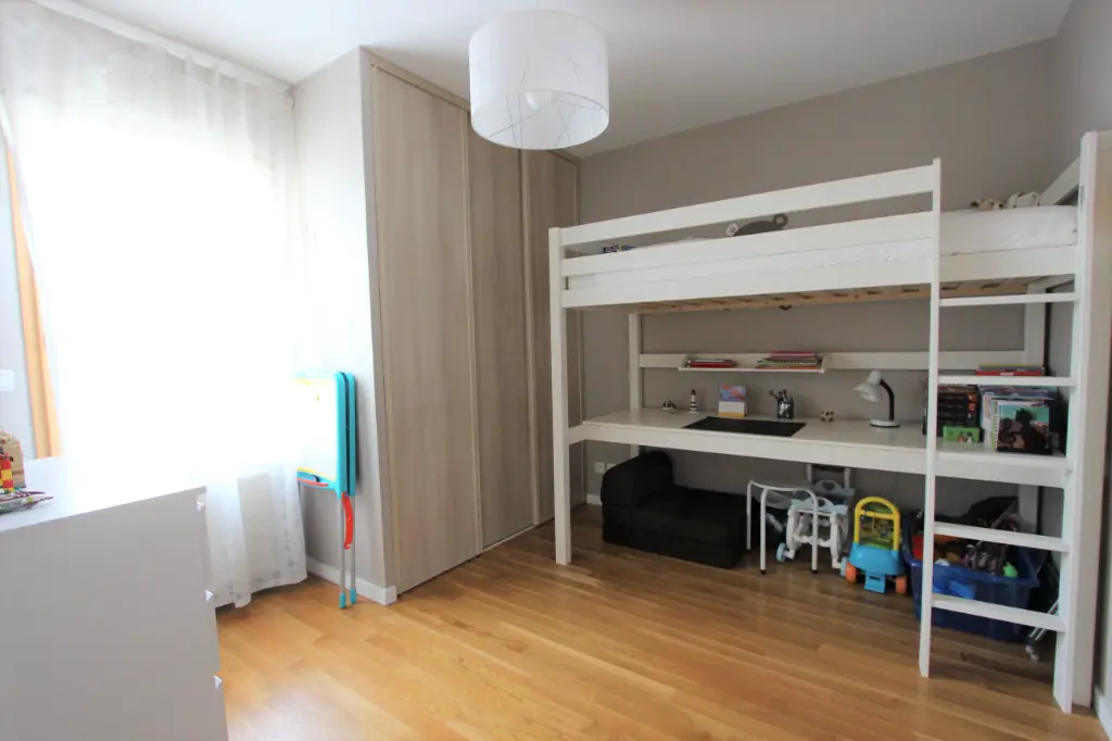 Vente appartement 5 pièces 121,9 m2