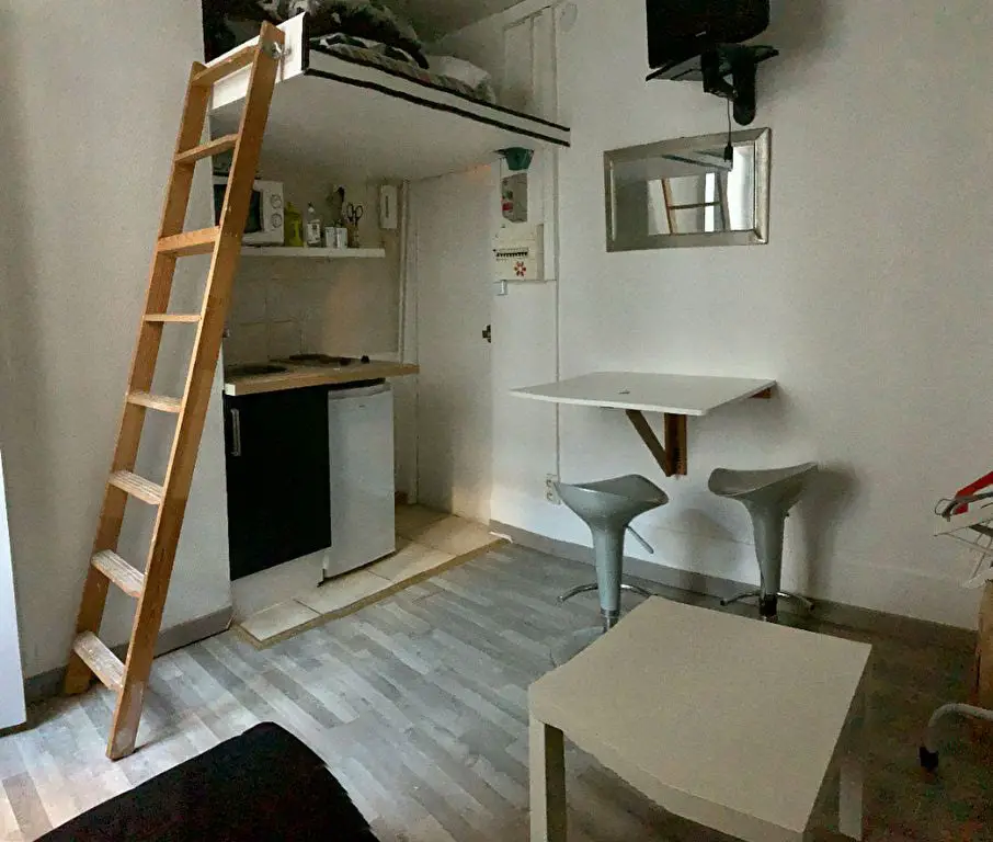 Location studio meublé 13 m2
