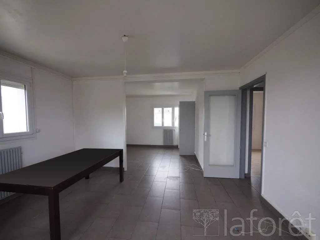 Location appartement 4 pièces 76,88 m2