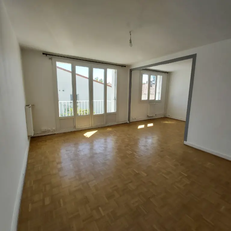 Location appartement 4 pièces 72,11 m2