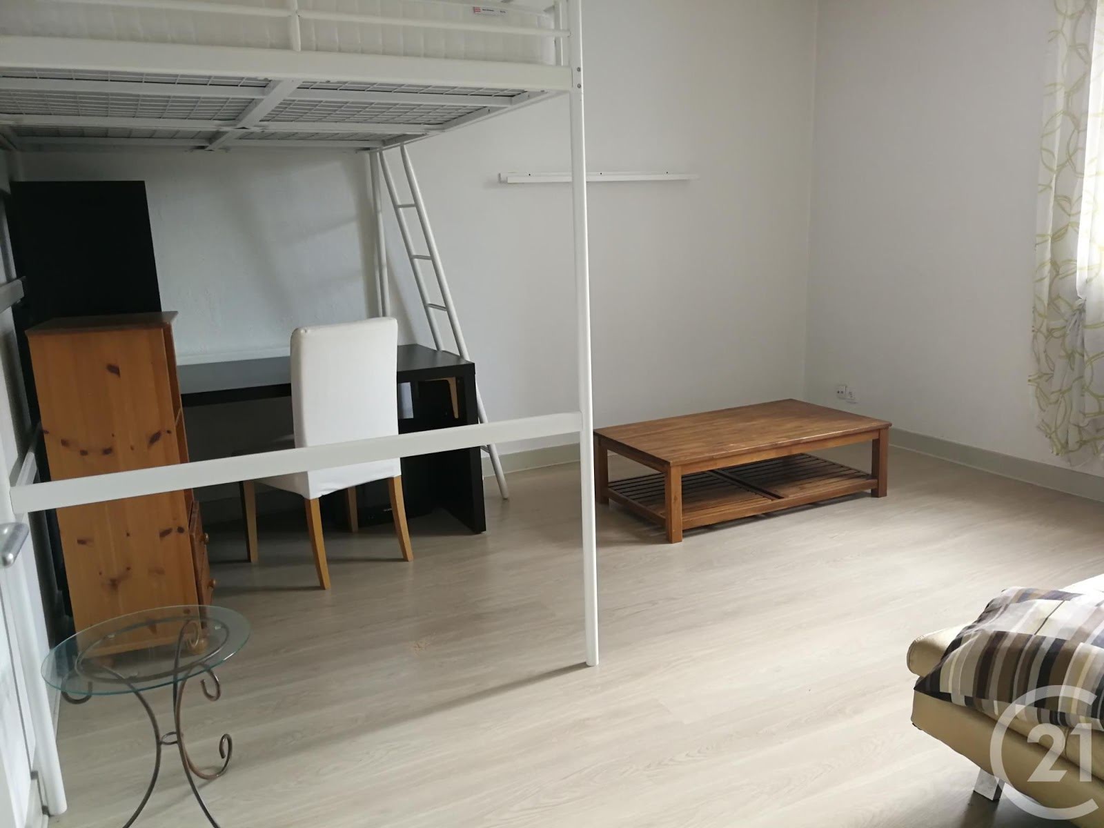 Location studio meublé 32,69 m2