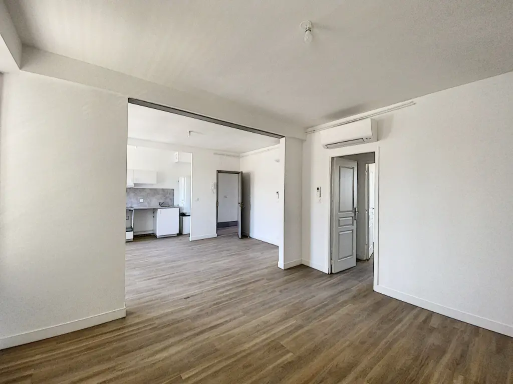 Location appartement 3 pièces 59,95 m2