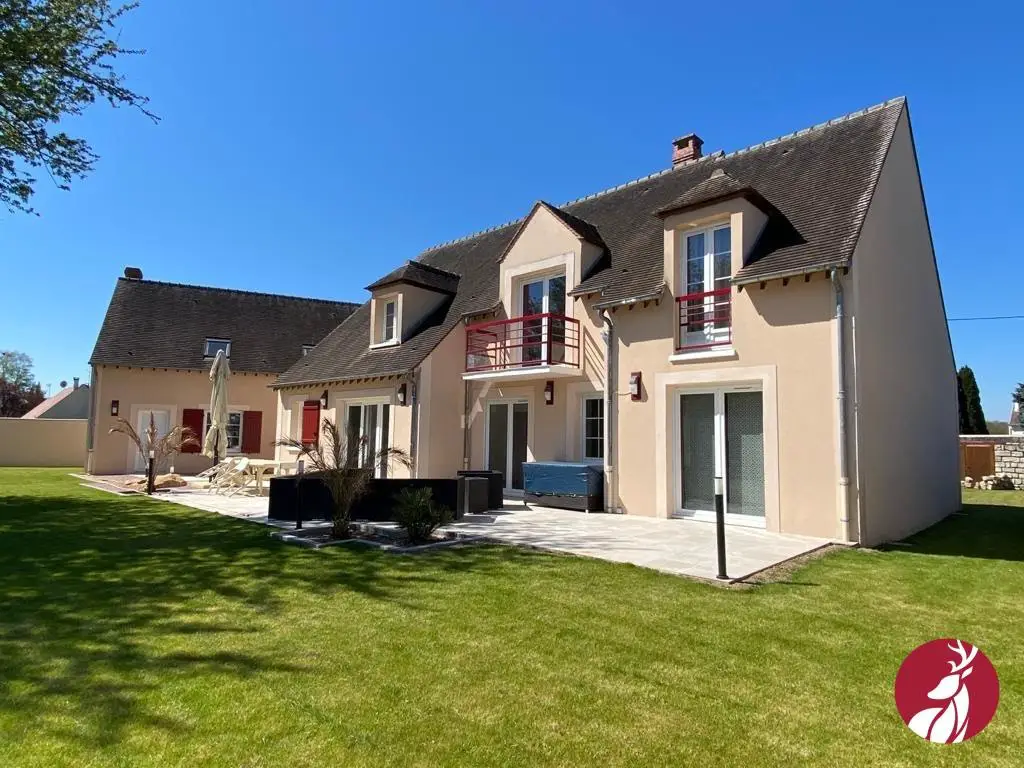 Vente maison 7 pièces 270 m2