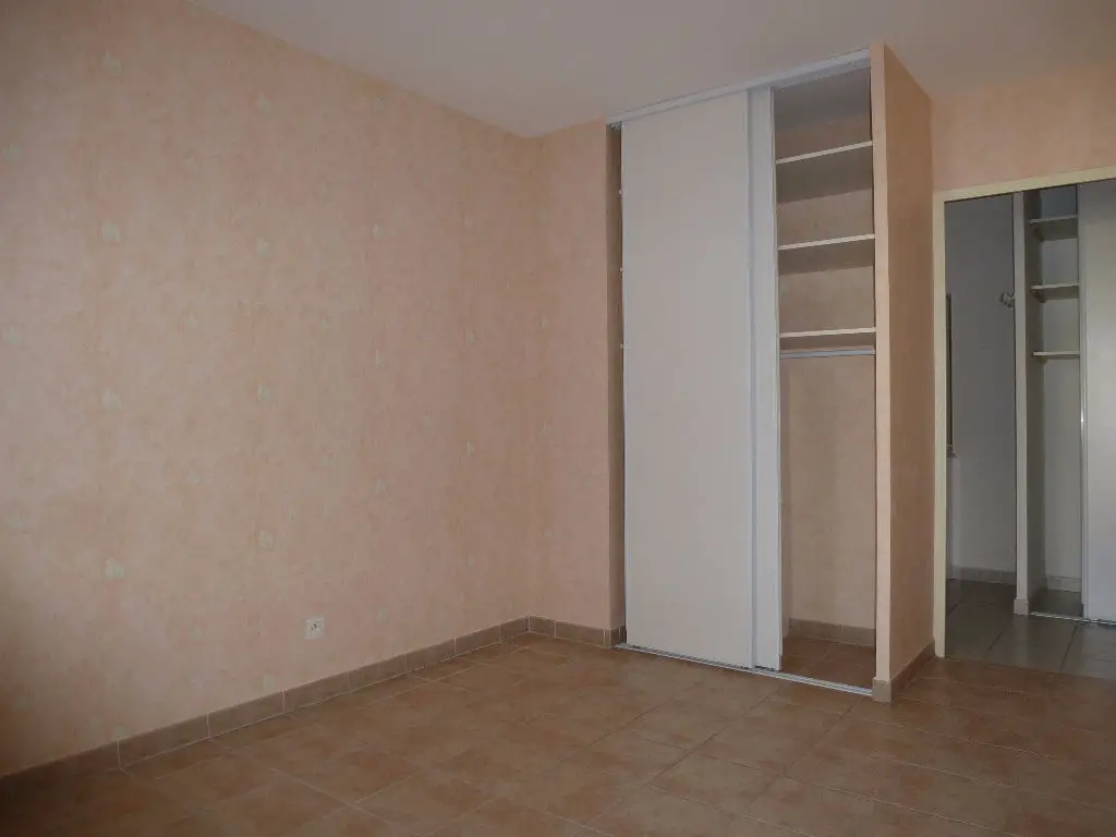 Location appartement 3 pièces 55,98 m2