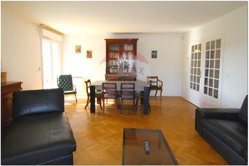 Location appartement 5 pièces 105 m2