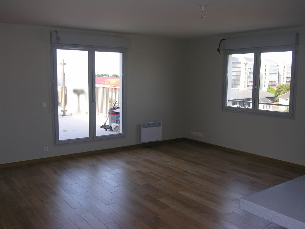 Location appartement 4 pièces 93 m2