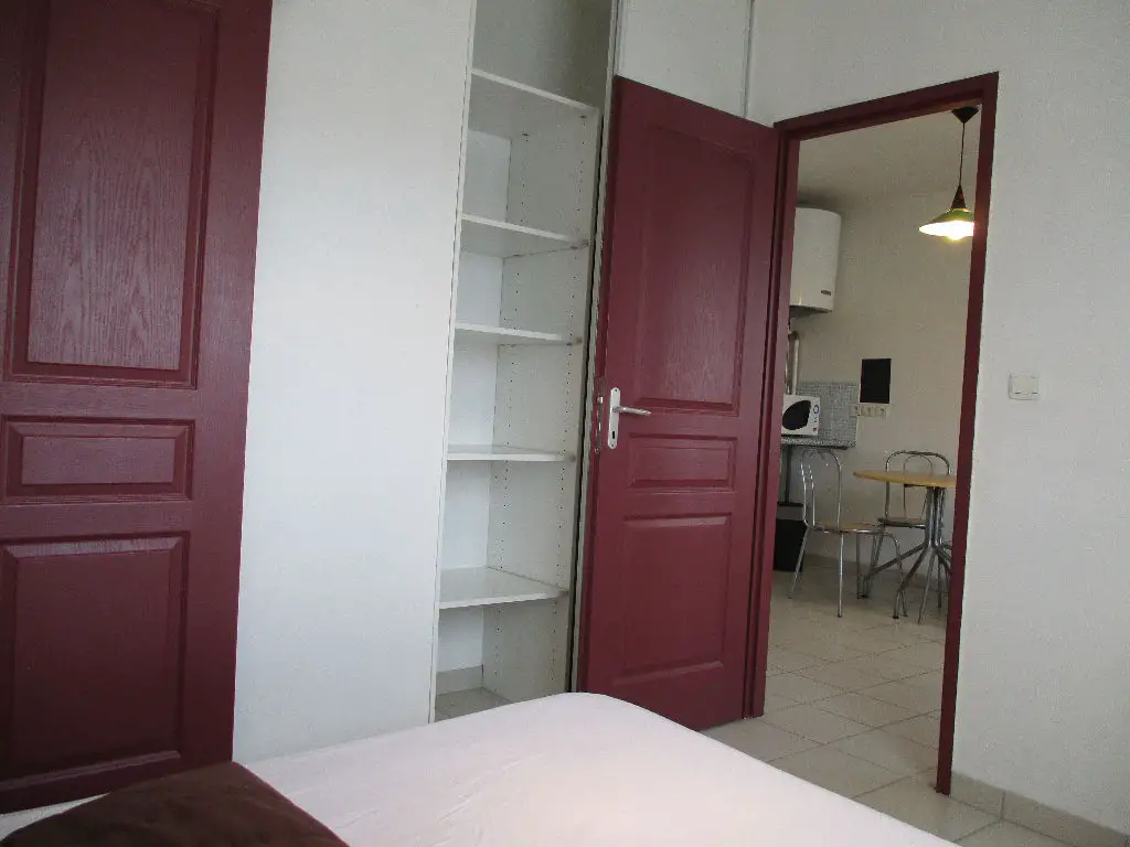 Location appartement meublé 2 pièces 31 m2