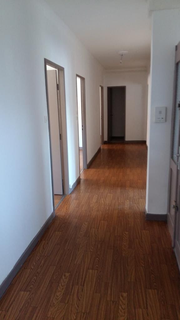 Location appartement 4 pièces 115 m2