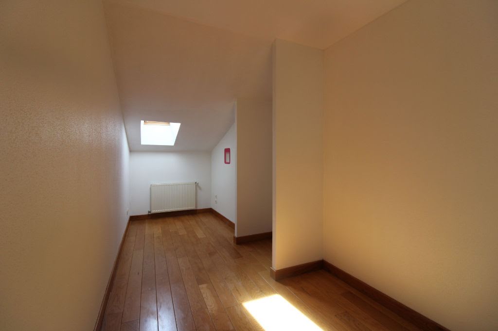 Location appartement 4 pièces 90 m2
