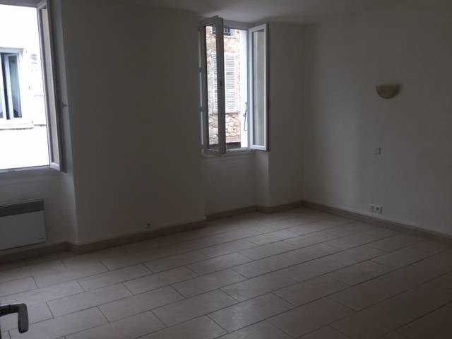 Location appartement 3 pièces 83 m2