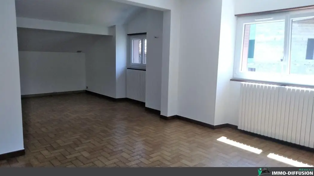 Location appartement 3 pièces 95 m2