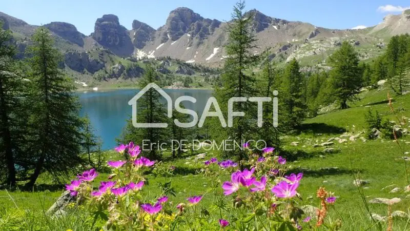 Vente terrain à bâtir 586 m2