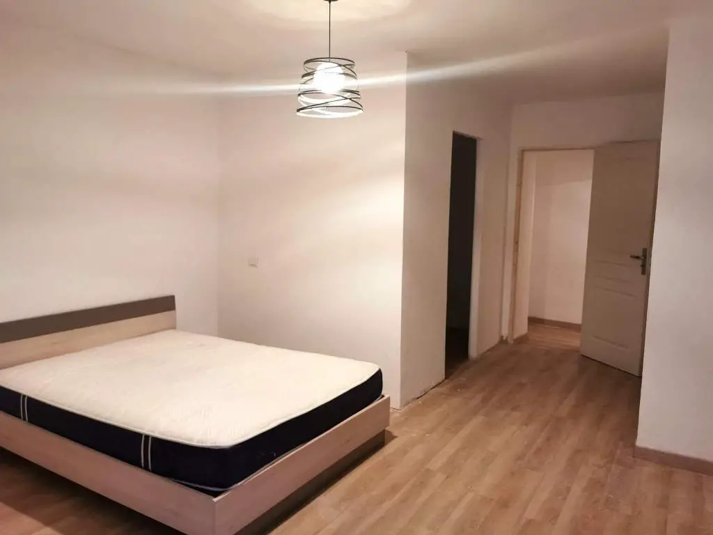 Location appartement meublé 3 pièces 72 m2