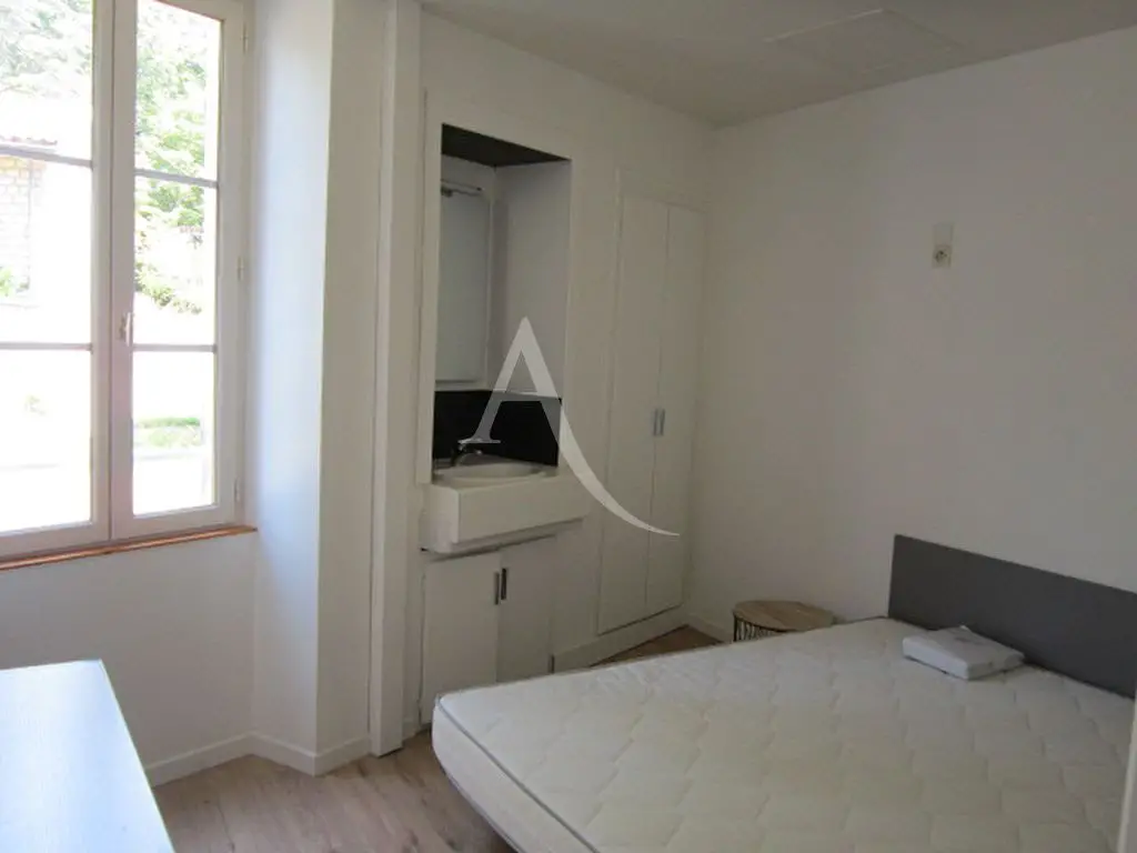 Location appartement 2 pièces 20 m2