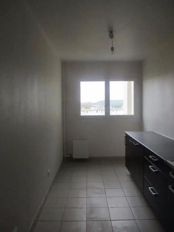 Location appartement 3 pièces 72,8 m2