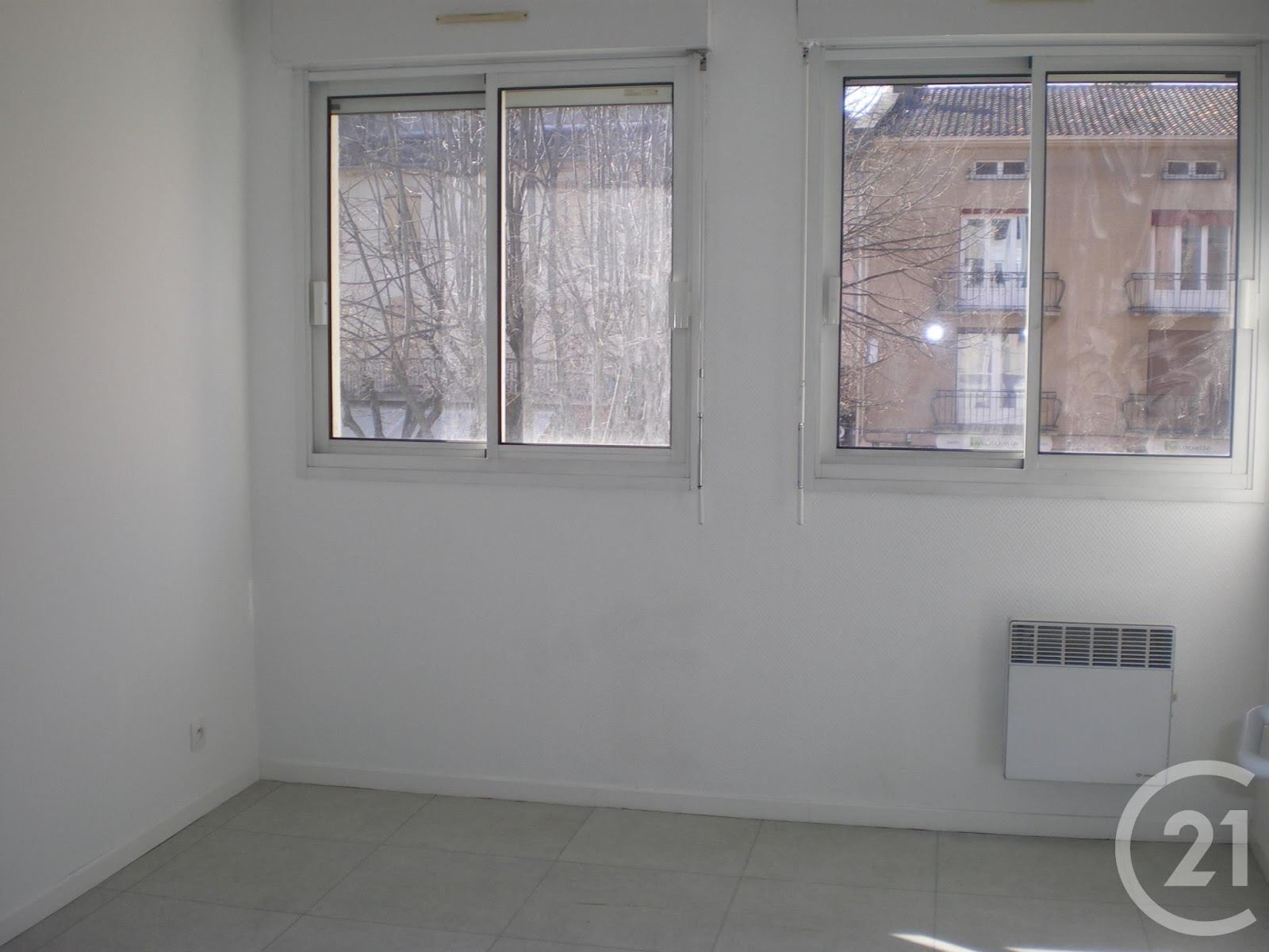 Location appartement 2 pièces 69 m2