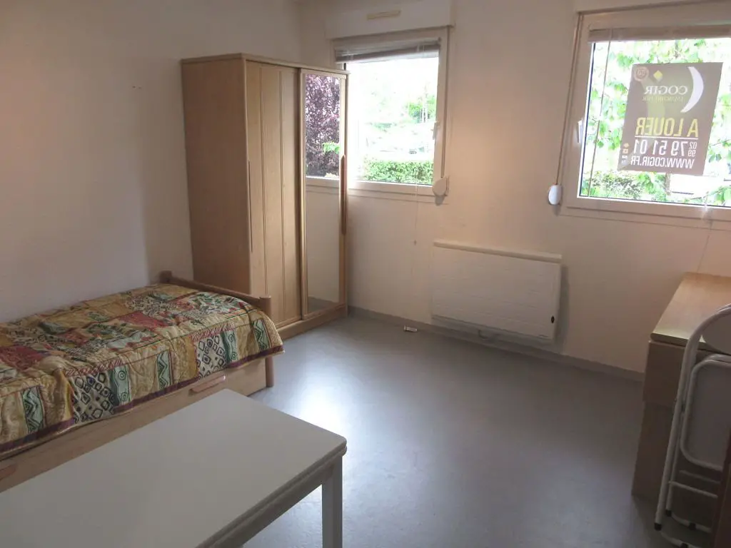 Location studio meublé 17,82 m2