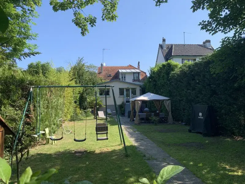 Vente maison 6 pièces 140 m2