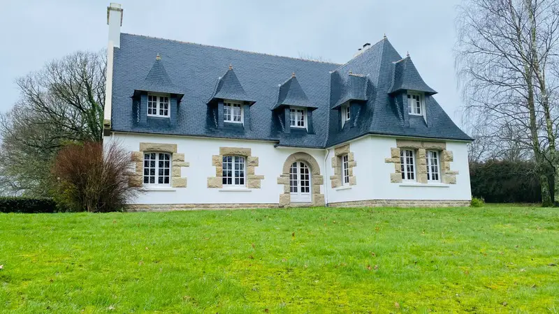 Vente maison 8 pièces 218 m2