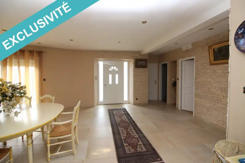 Vente maison 6 pièces 200 m2