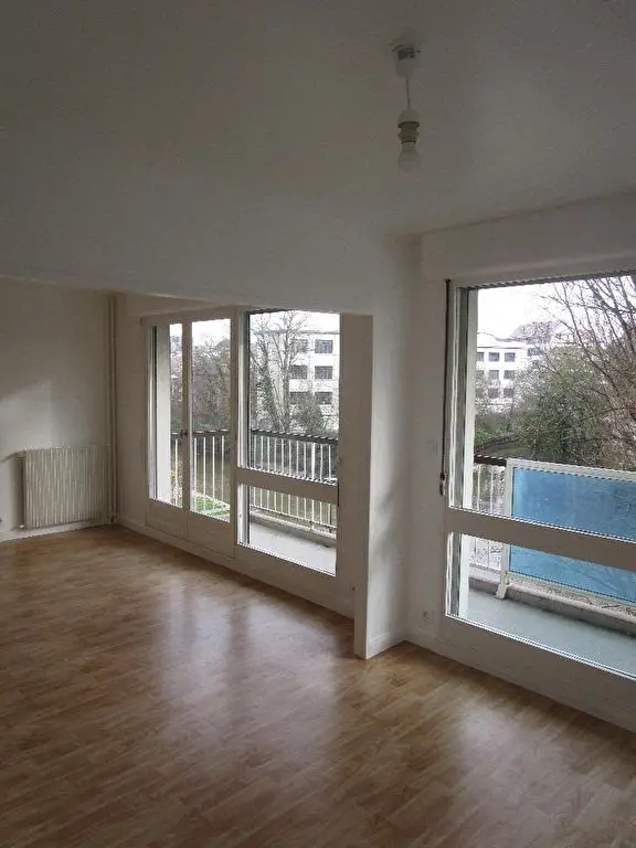 Location appartement 5 pièces 98,89 m2