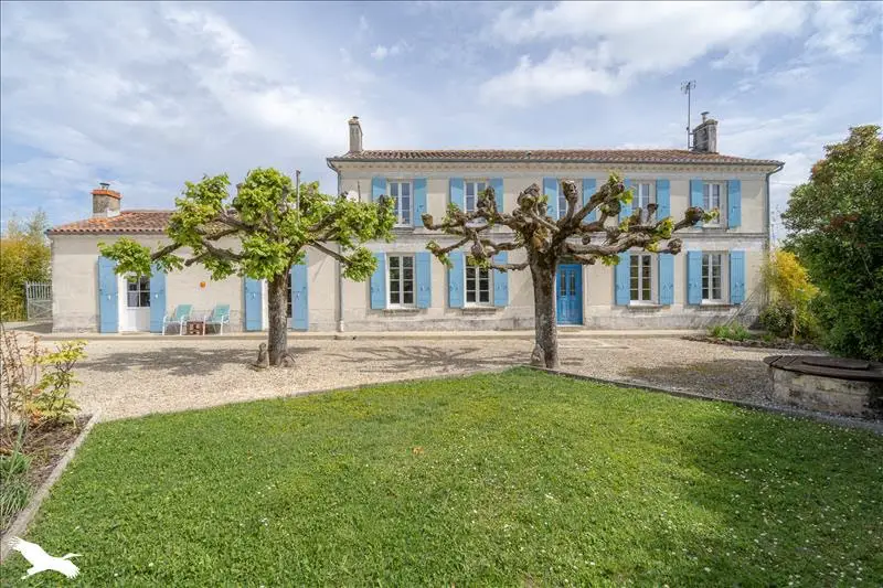 Vente maison 6 pièces 200 m2