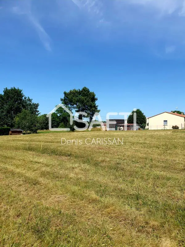 Vente terrain à bâtir 1 700 m2