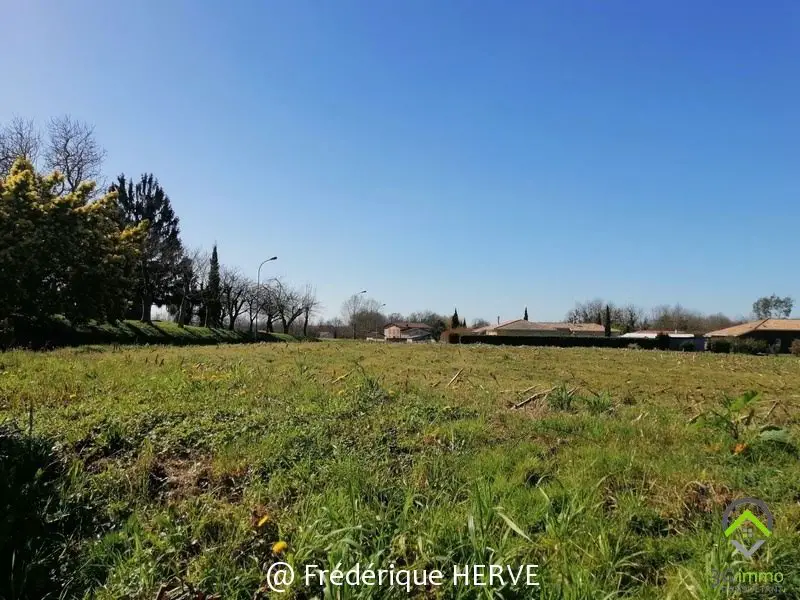 Vente terrain 591 m2