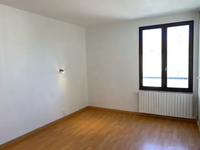 Location appartement 3 pièces 84,1 m2