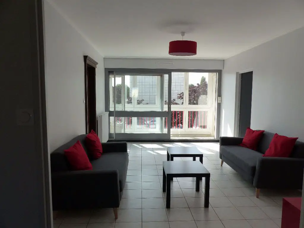 Location appartement meublé 5 pièces 101,66 m2